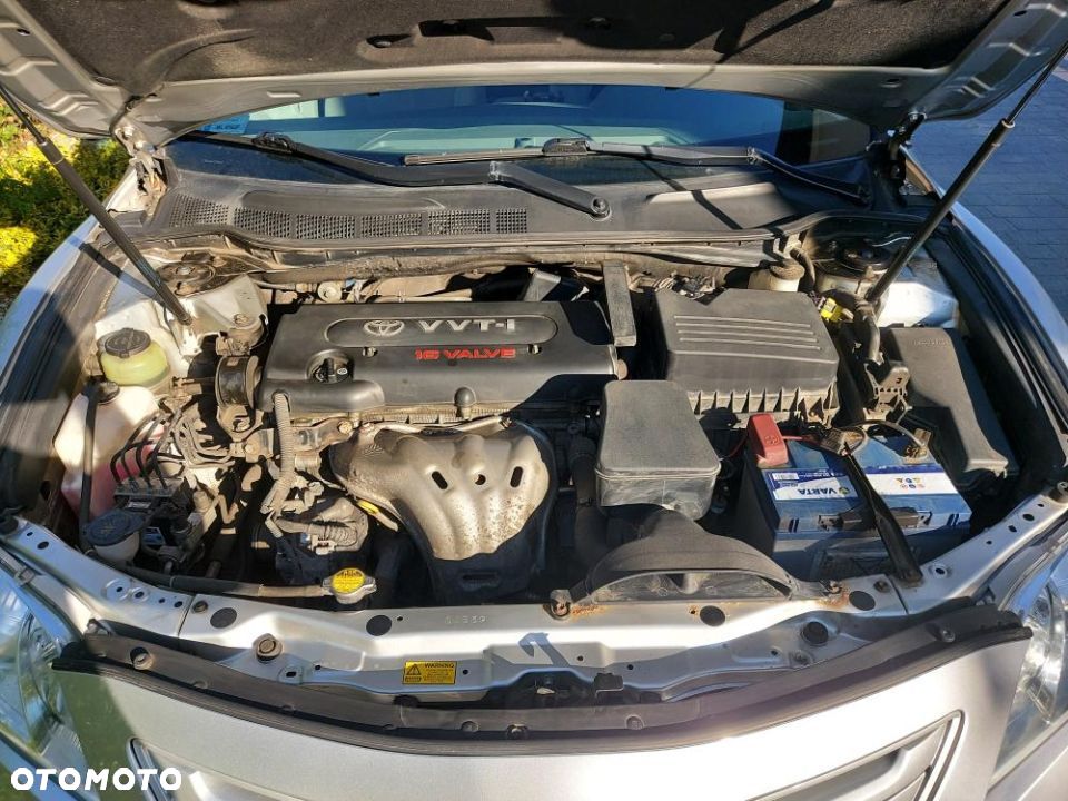 Toyota Camry - 5