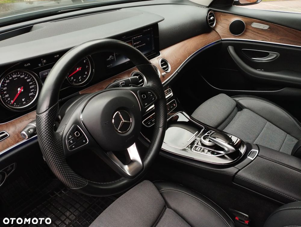 Mercedes-Benz Klasa E 200 9G-TRONIC - 10