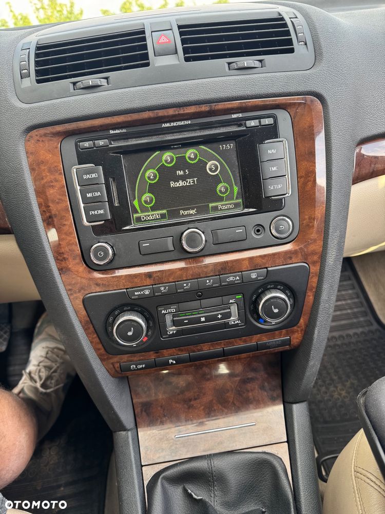 Skoda Octavia 2.0 TDI Elegance - 23