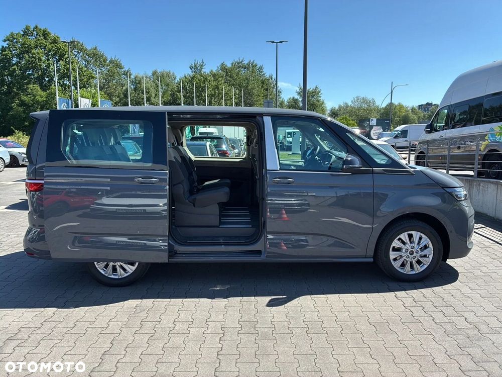 Volkswagen Multivan - 10