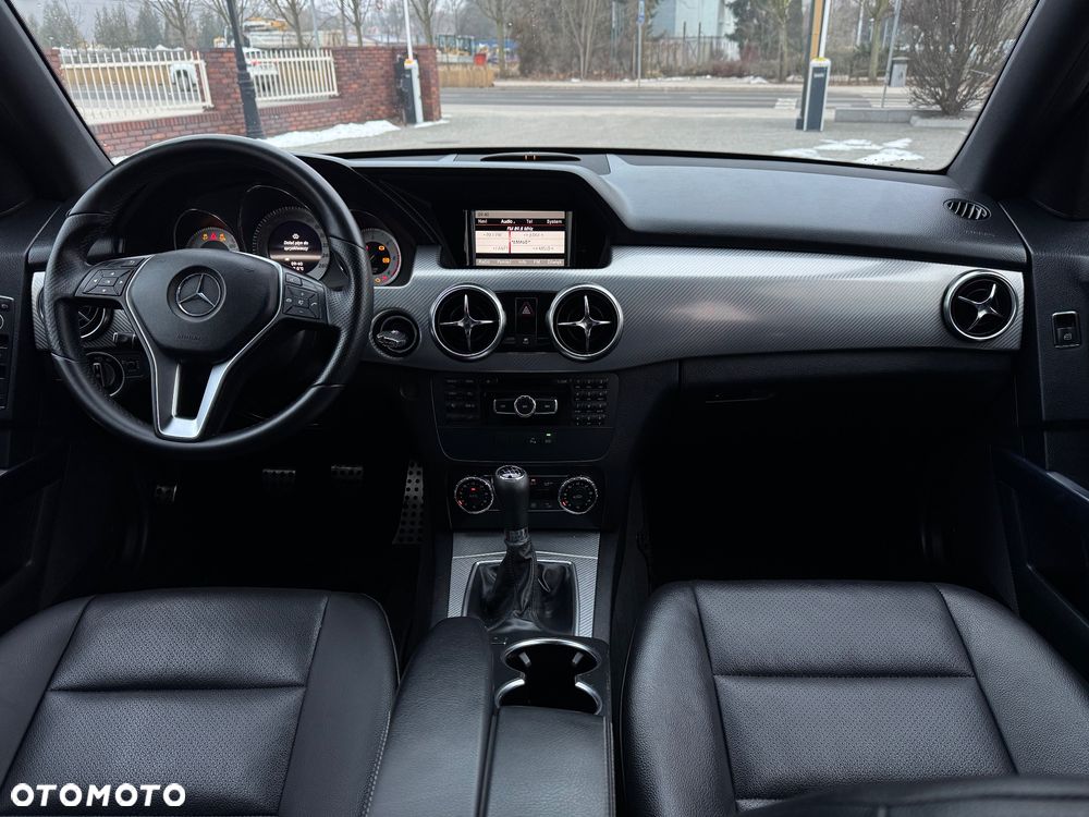 Mercedes-Benz GLK 220 CDI (BlueEFFICIENCY) - 22