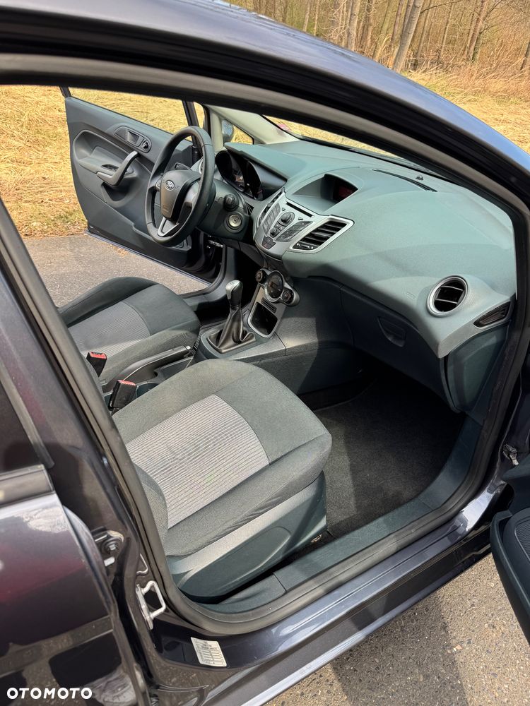 Ford Fiesta - 18