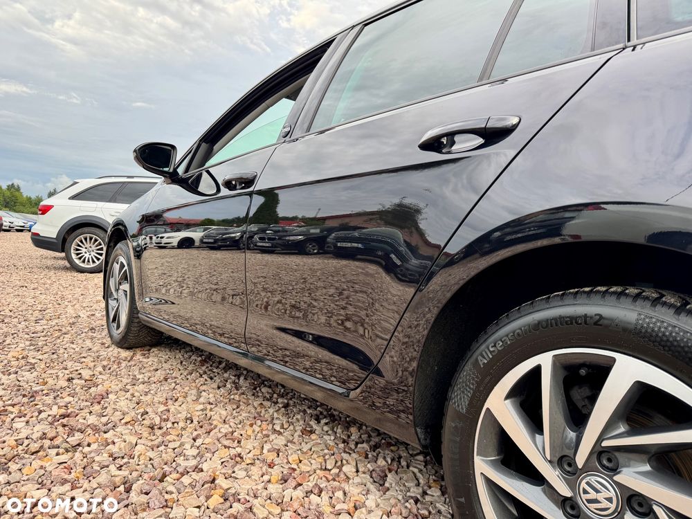 Volkswagen Golf 1.6 TDI Sound - 20