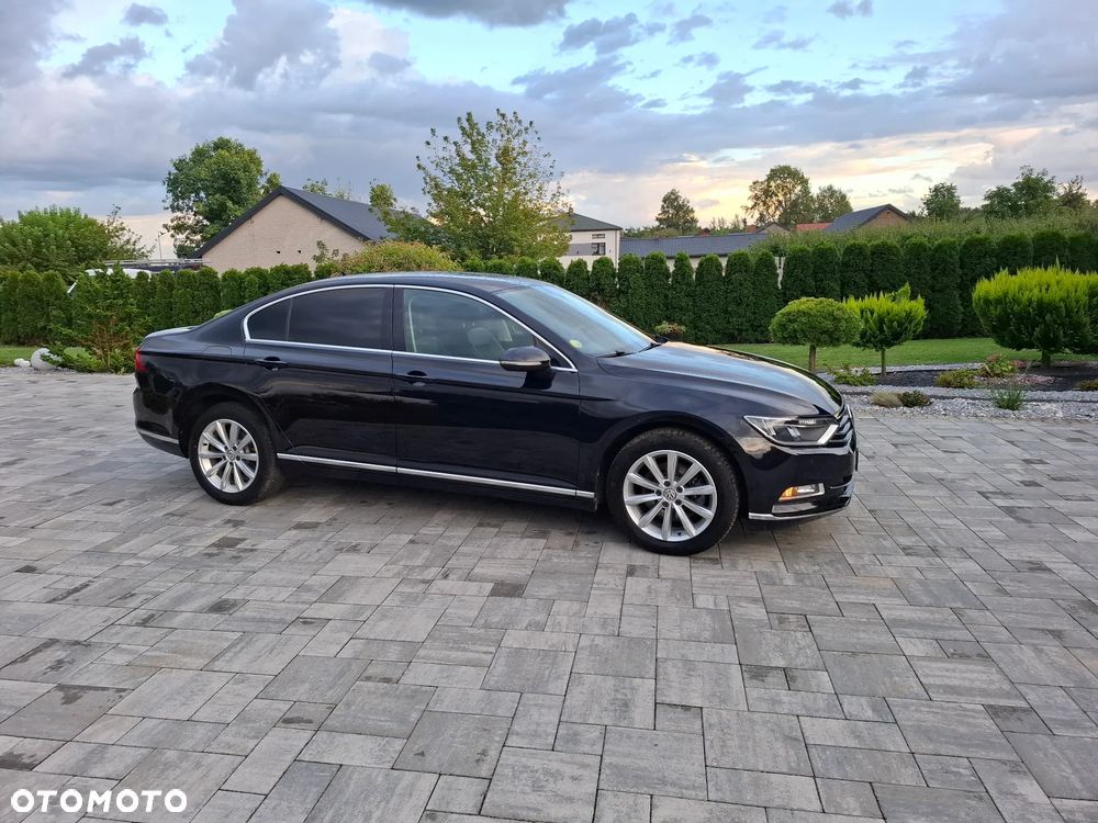 Volkswagen Passat 2.0 TDI (BlueMotion Technology) Highline - 16