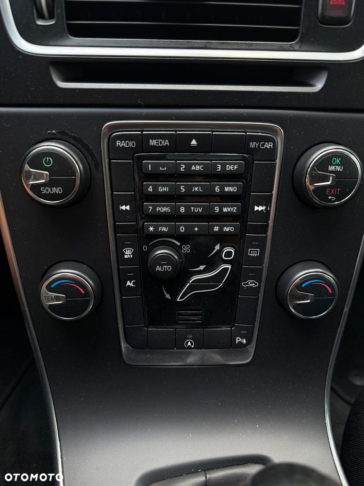 Volvo V60 D2 - 25