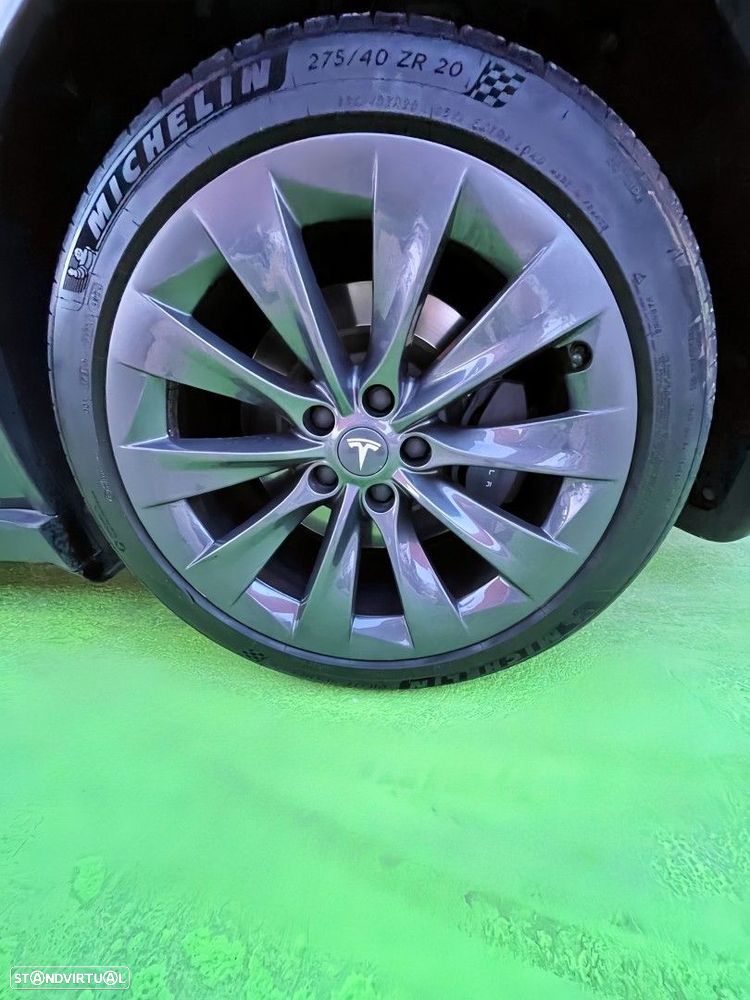 Tesla Model X 100D - 30