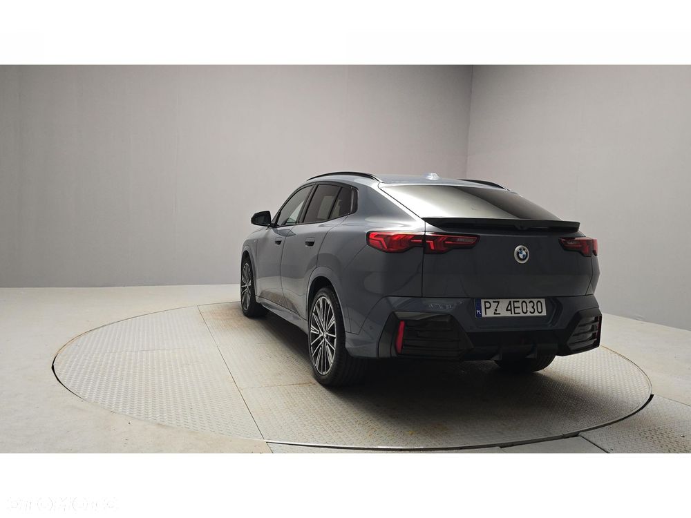 BMW X2 sDrive18d - 4