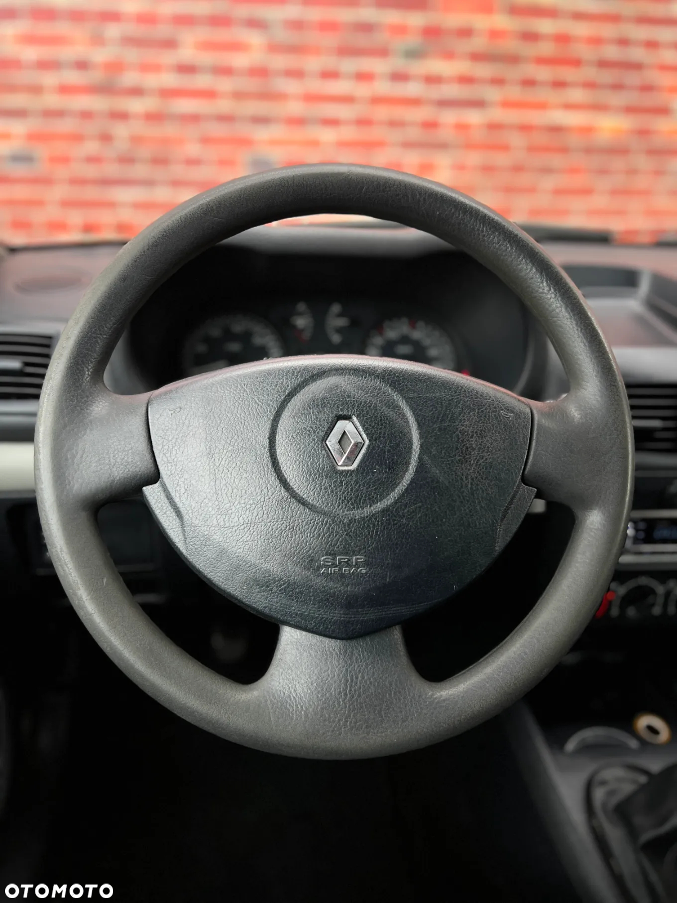 Renault Clio - 23