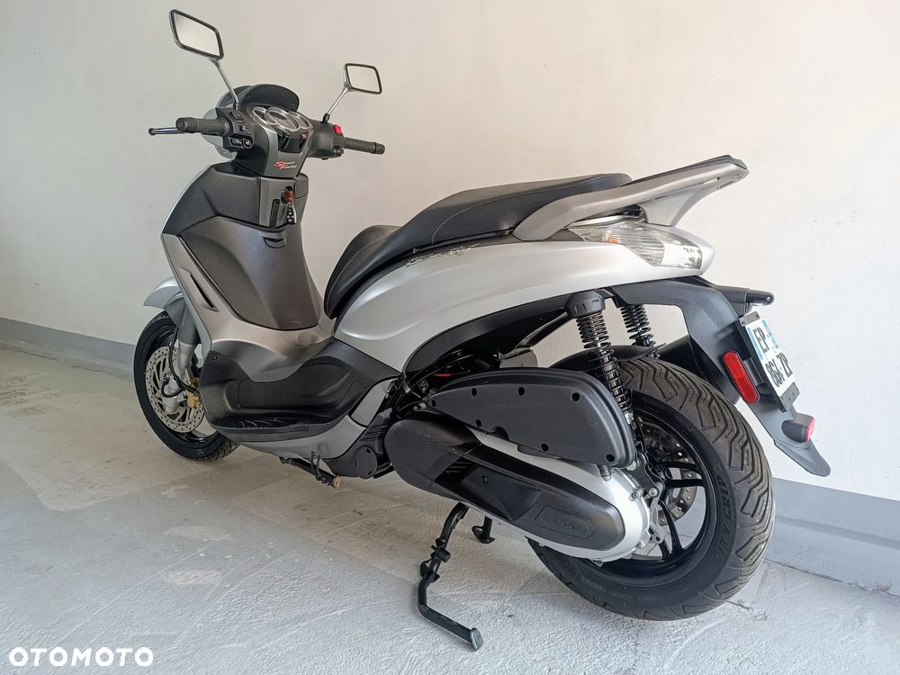 Piaggio Beverly - 15