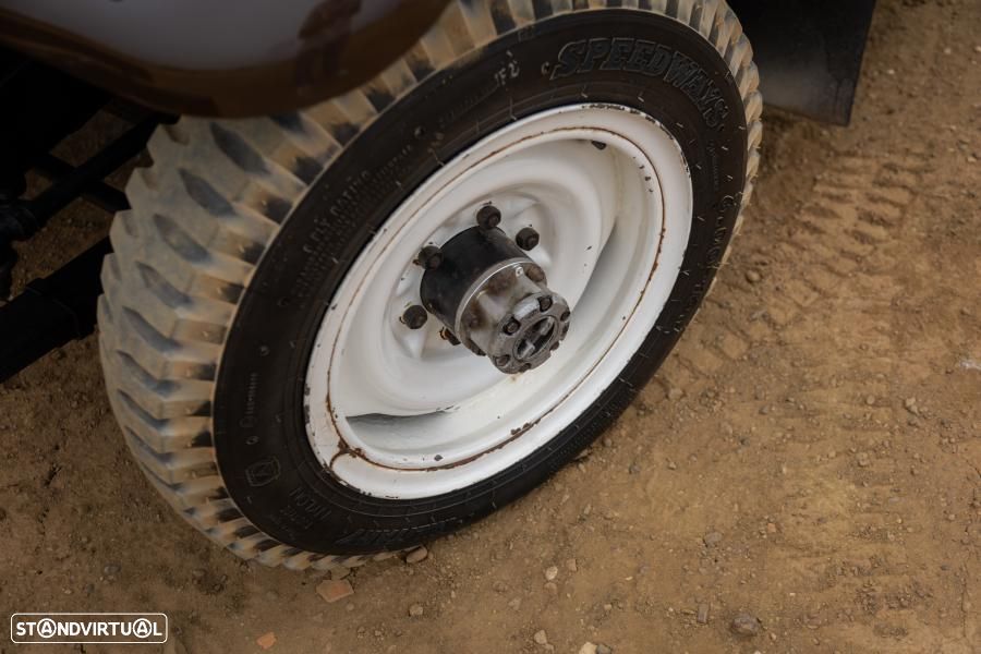 Toyota Land Cruiser - 12