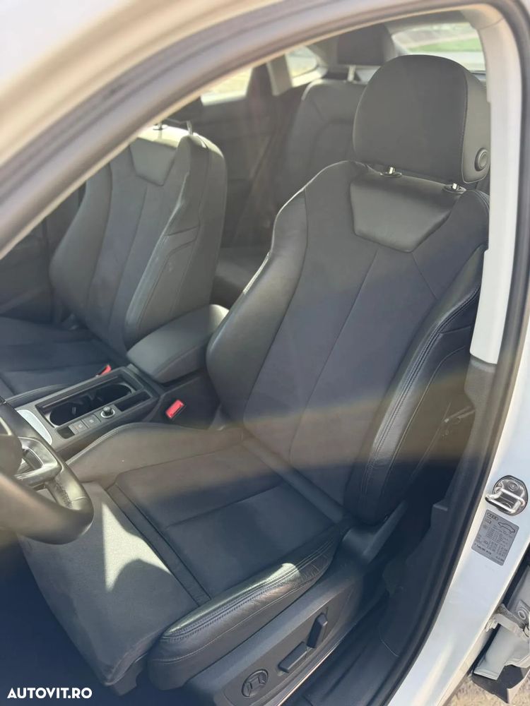 Audi Q3 2.0 35 TDI S tronic quattro Advanced - 10