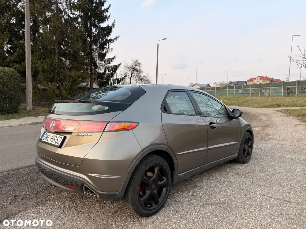 Honda Civic 1.8 Executive - 5