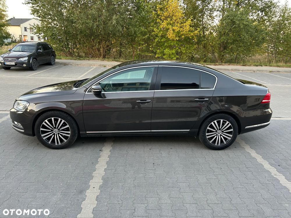 Volkswagen Passat 2.0 TDI Highline - 8