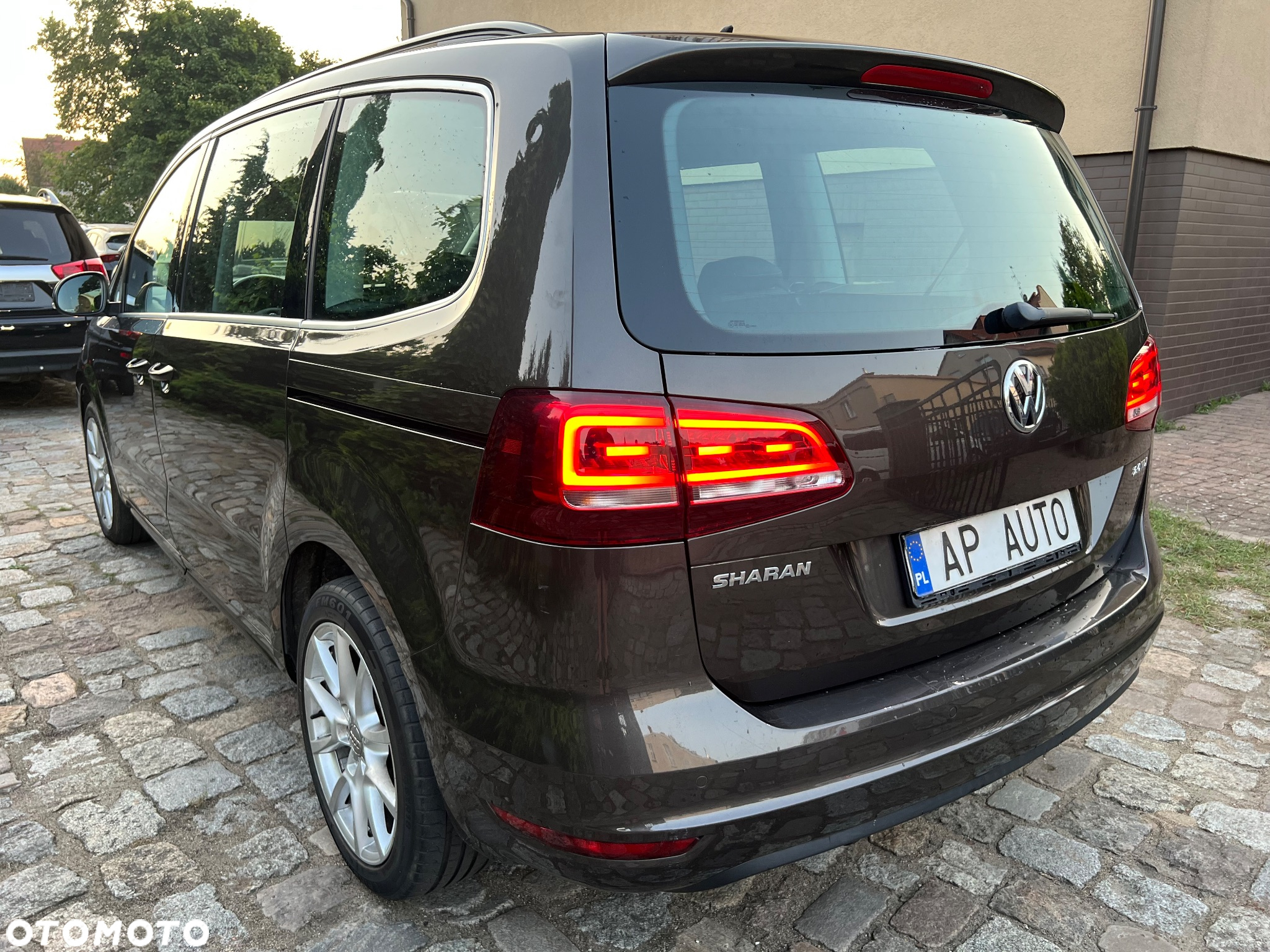 Volkswagen Sharan 2.0 TDI DSG (BlueMotion Technology) Comfortline - 4