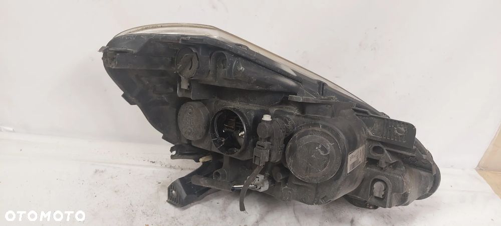 .  PRZOD PRZEDNIA LAMPA LEWA RENAULT CLIO 3 LIFT - 2
