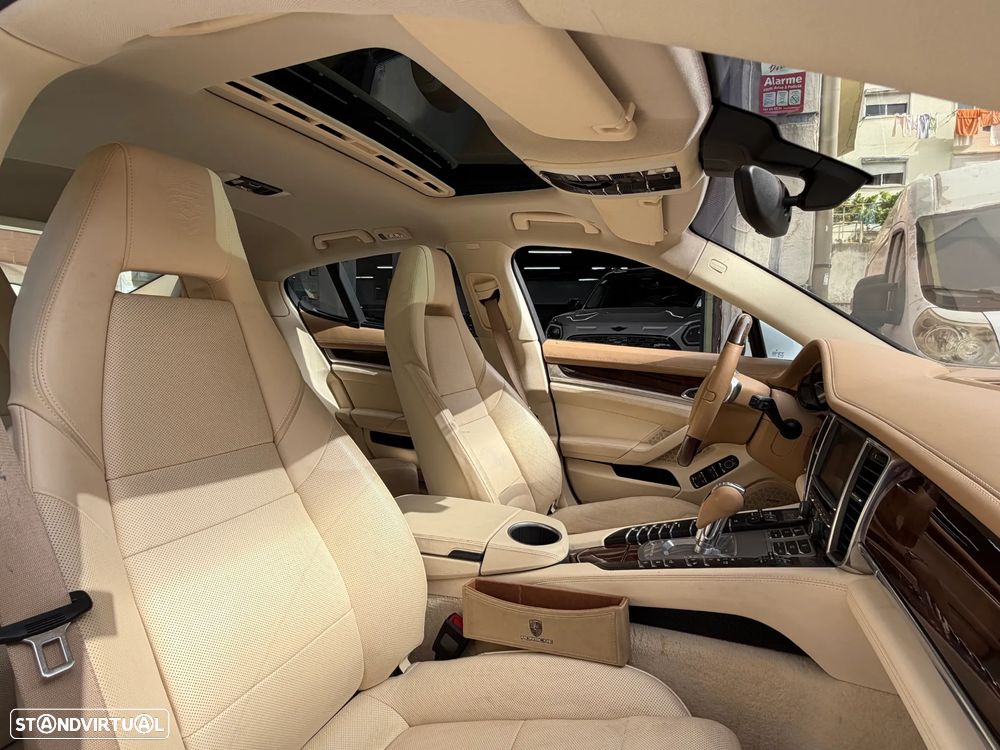 Porsche Panamera S PDK - 16