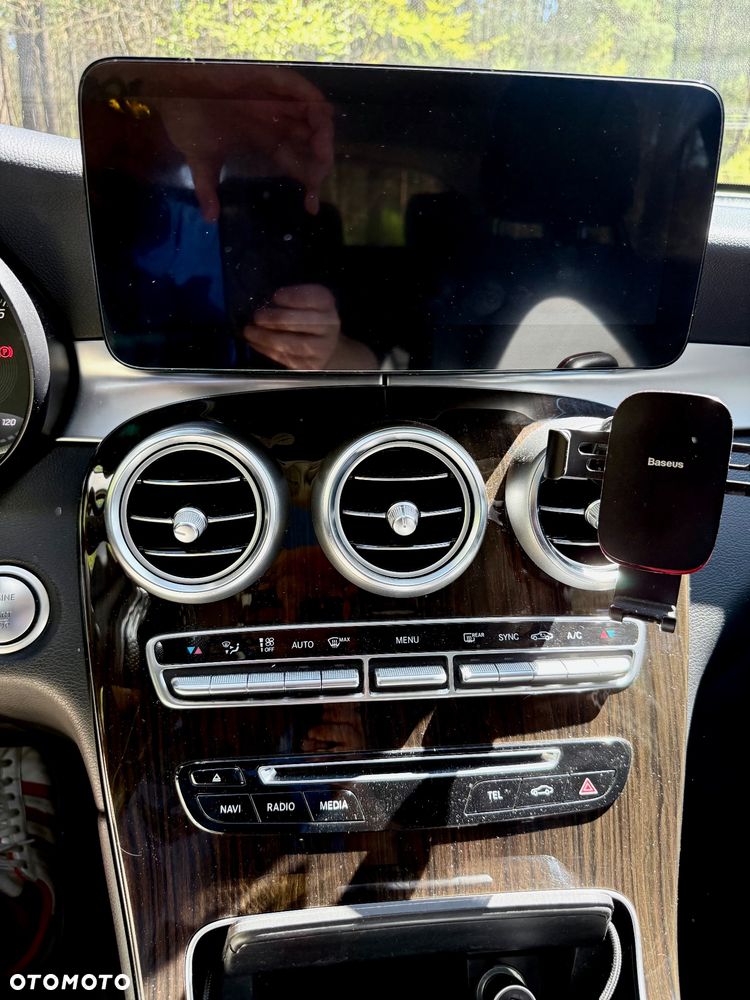 Mercedes-Benz GLC 300 4Matic 9G-TRONIC - 25