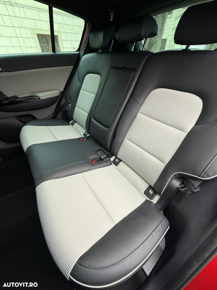 Kia Sportage 1.6 T-GDI 7DCT 4x4 GT Line - 6