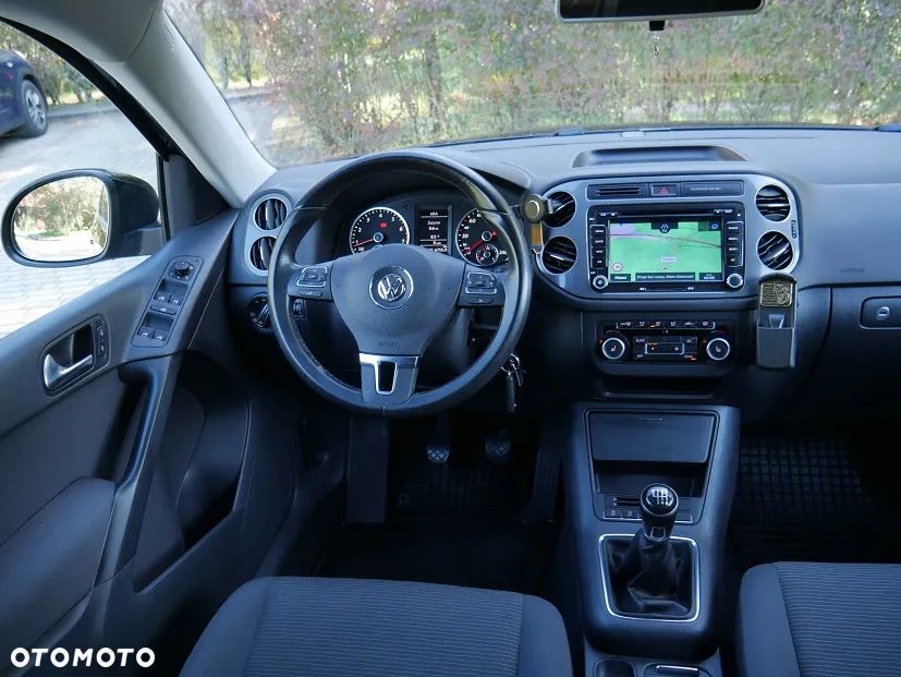 Volkswagen Tiguan - 8