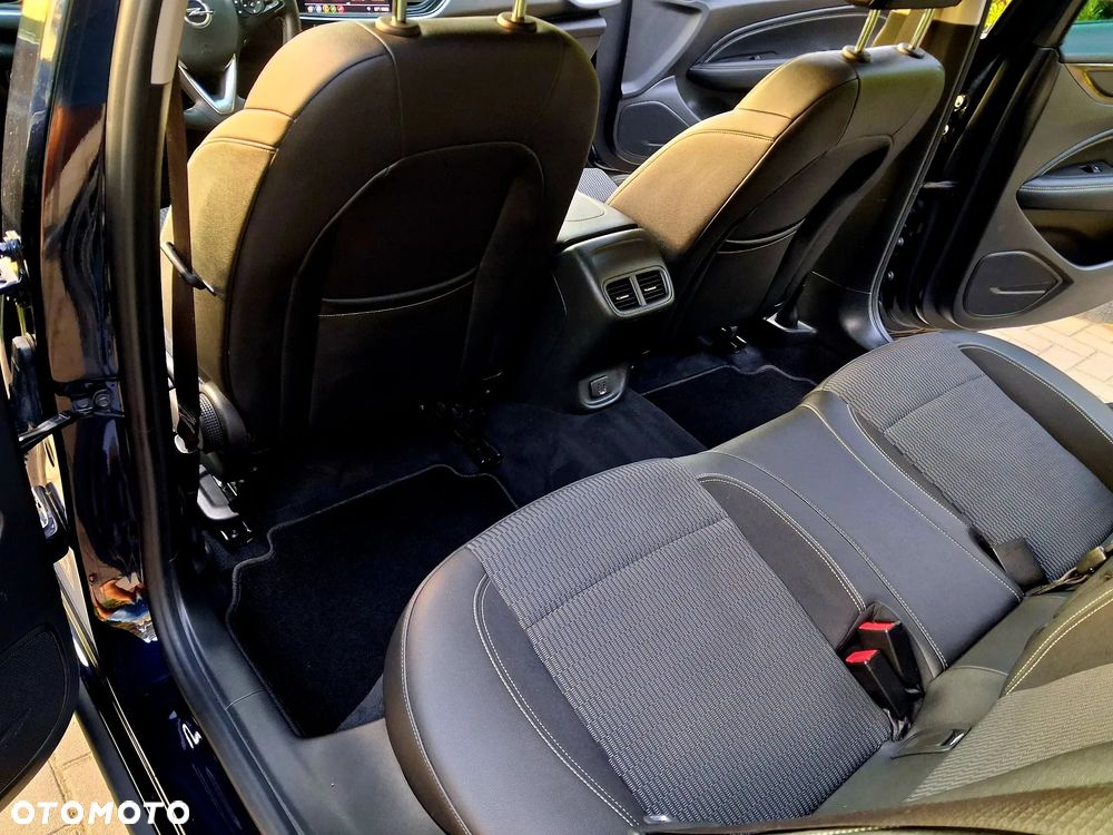 Opel Insignia 1.5 T Exclusive S&S - 12