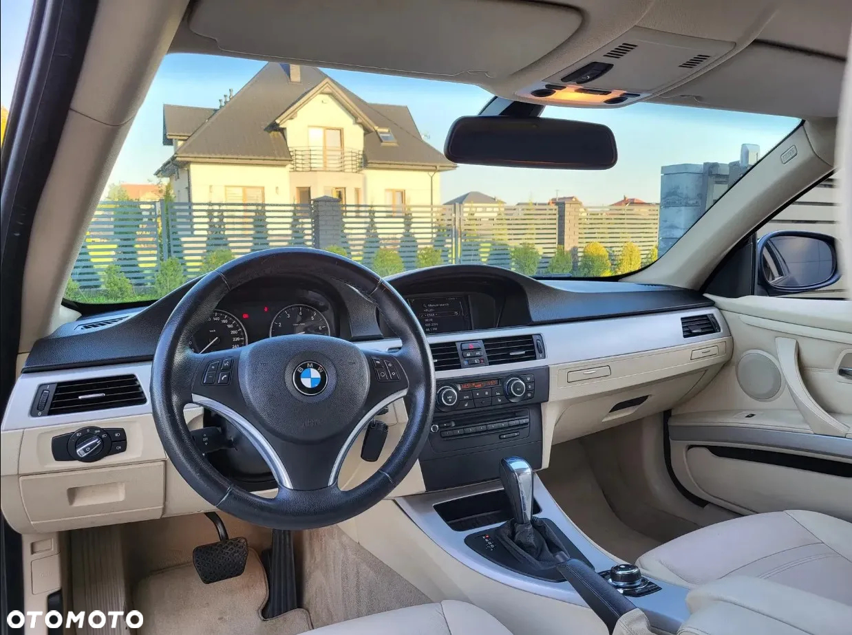 BMW Seria 3 320i Coupe - 5