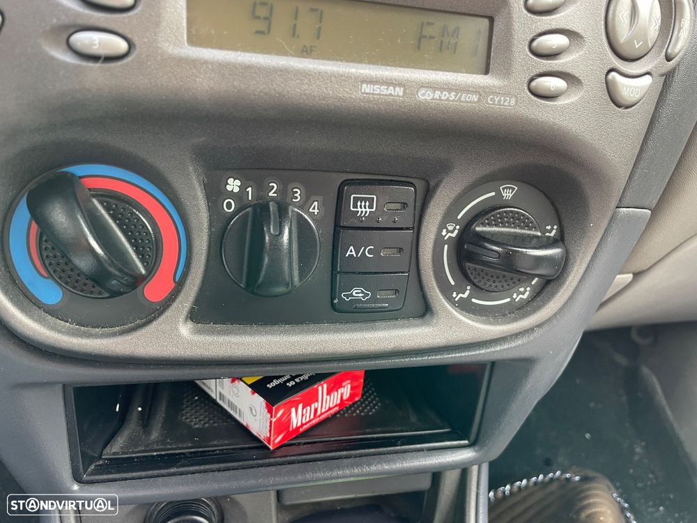 Nissan Almera - 12
