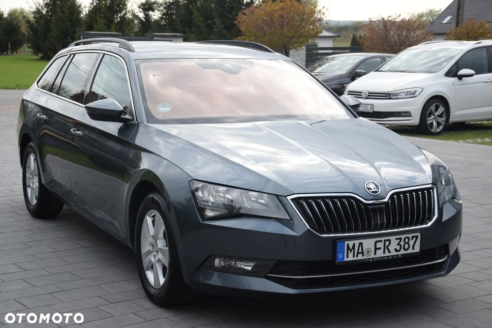 Skoda Superb 2.0 TDI Ambition - 6