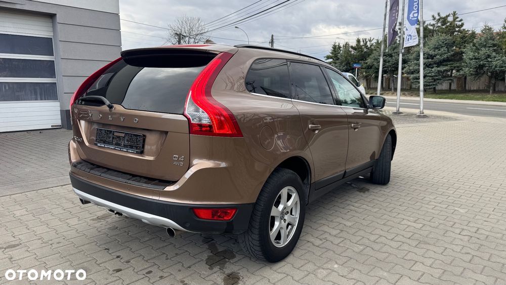 Volvo XC 60 2.4D AWD Momentum - 11