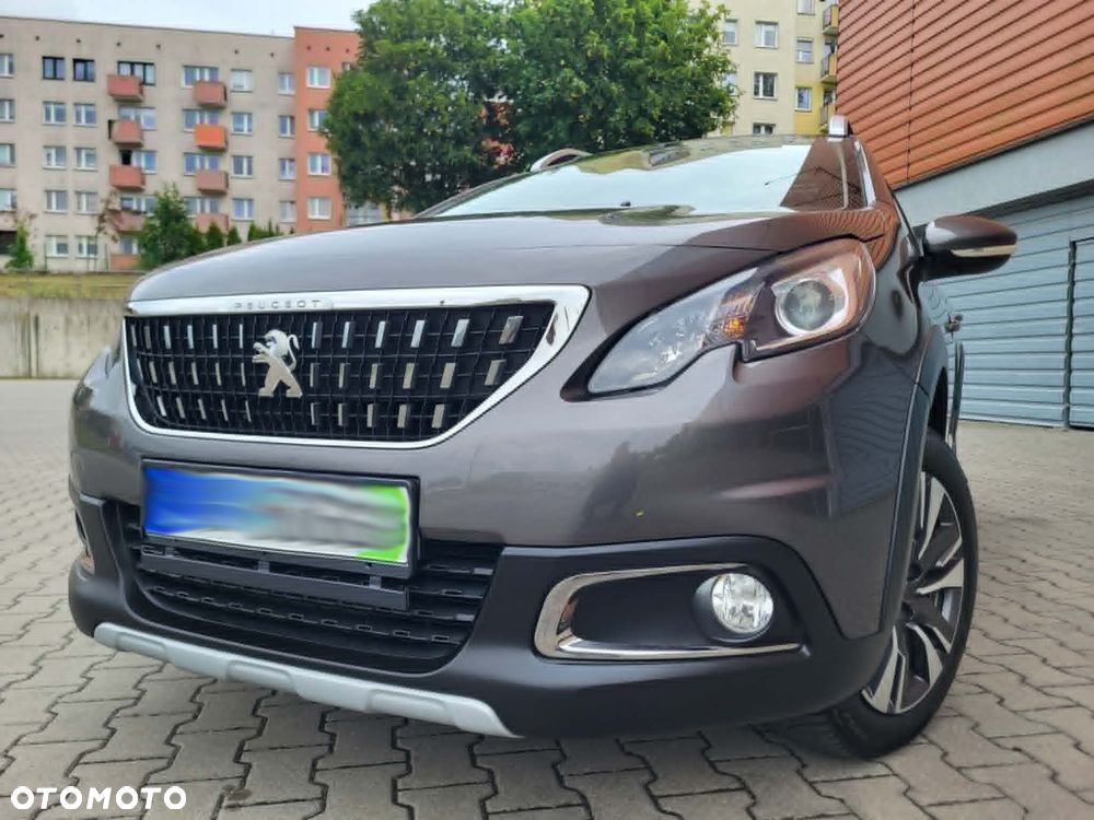 Peugeot 2008 BlueHDi 100 STOP & START Allure - 4