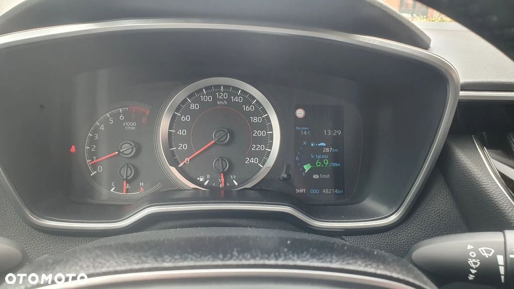 Toyota Corolla - 13