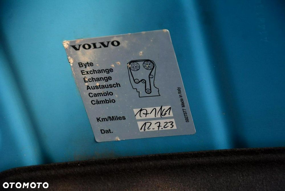 Volvo V40 T3 R-Design Momentum - 34