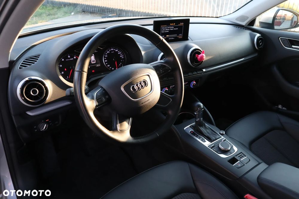 Audi A3 Sportback 1.8 TFSI S tronic Ambiente - 15