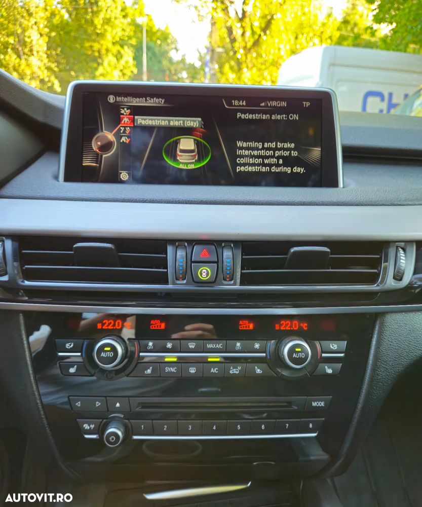 BMW X5 xDrive30d - 16