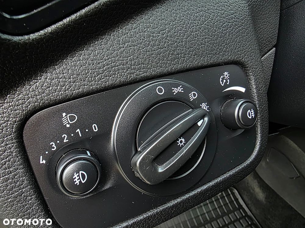 Ford Kuga 2.0 TDCi 4x4 Individual - 22