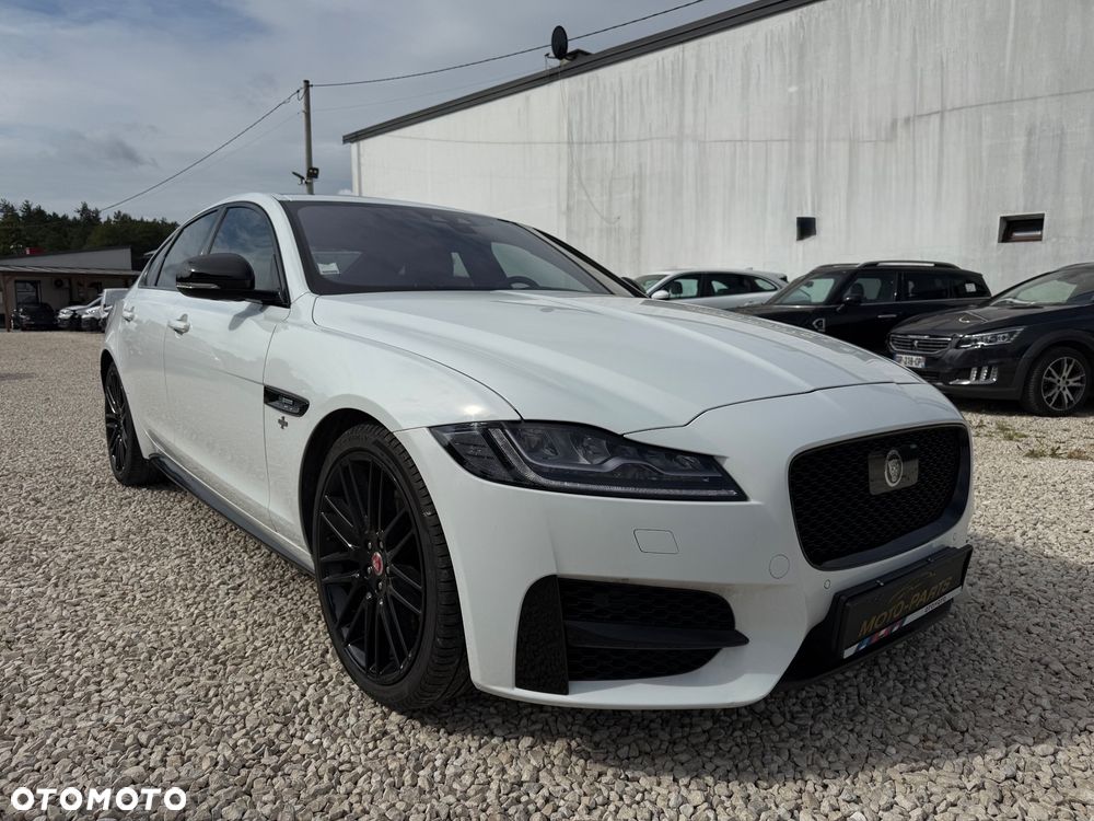 Jaguar XF 30d R-Sport - 3