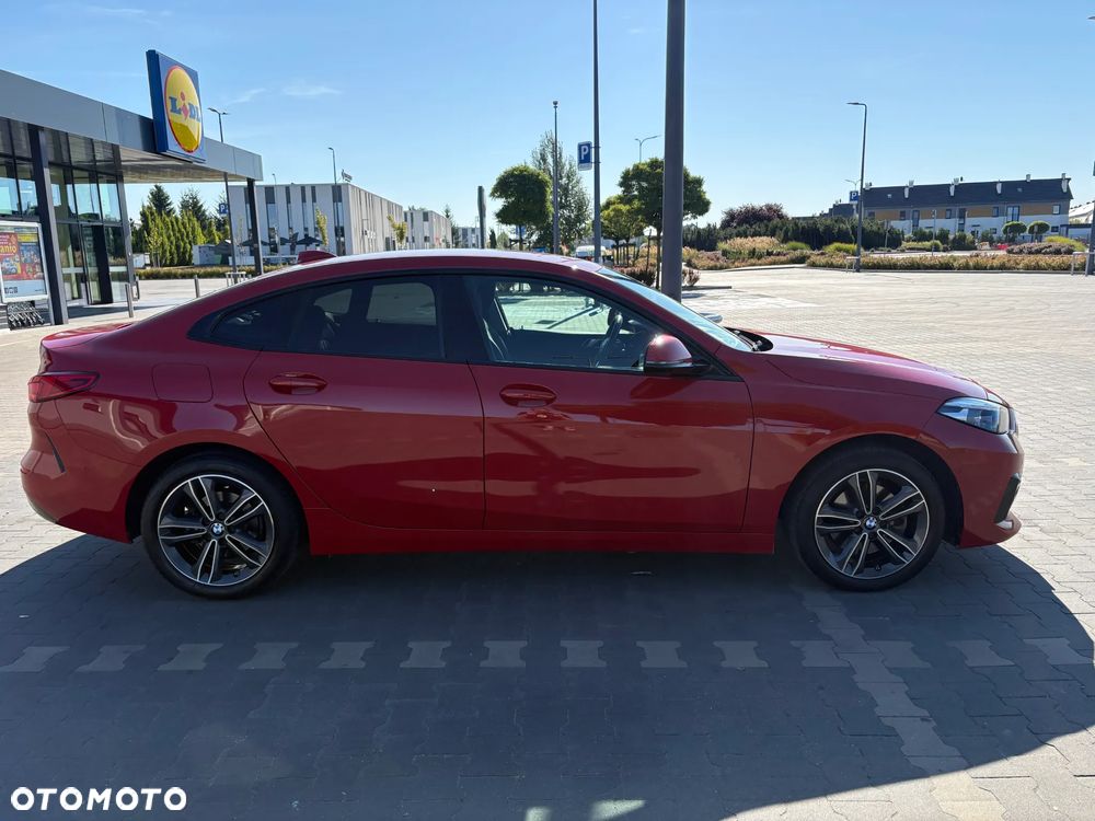 BMW Seria 2 218i Sport Line - 32