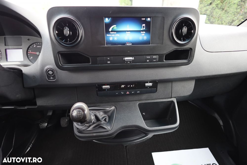 Mercedes-Benz Sprinter L2H2 - 17