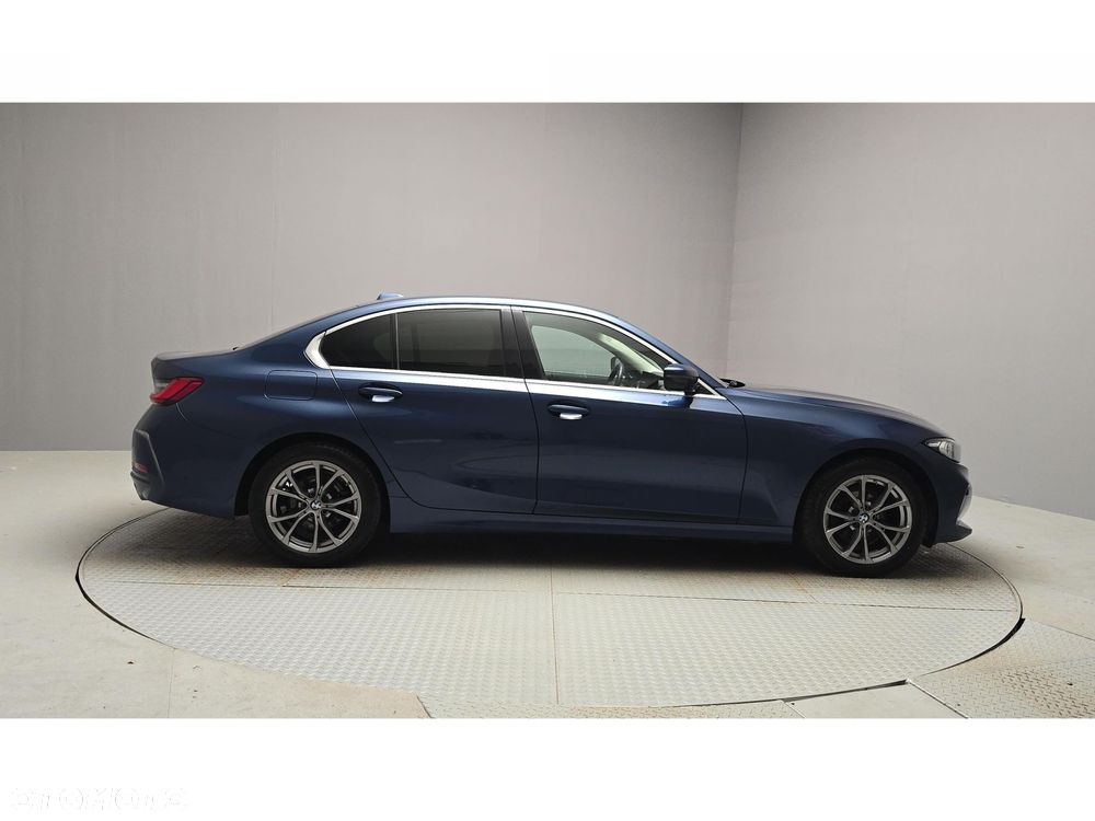 BMW Seria 3 320d xDrive - 6
