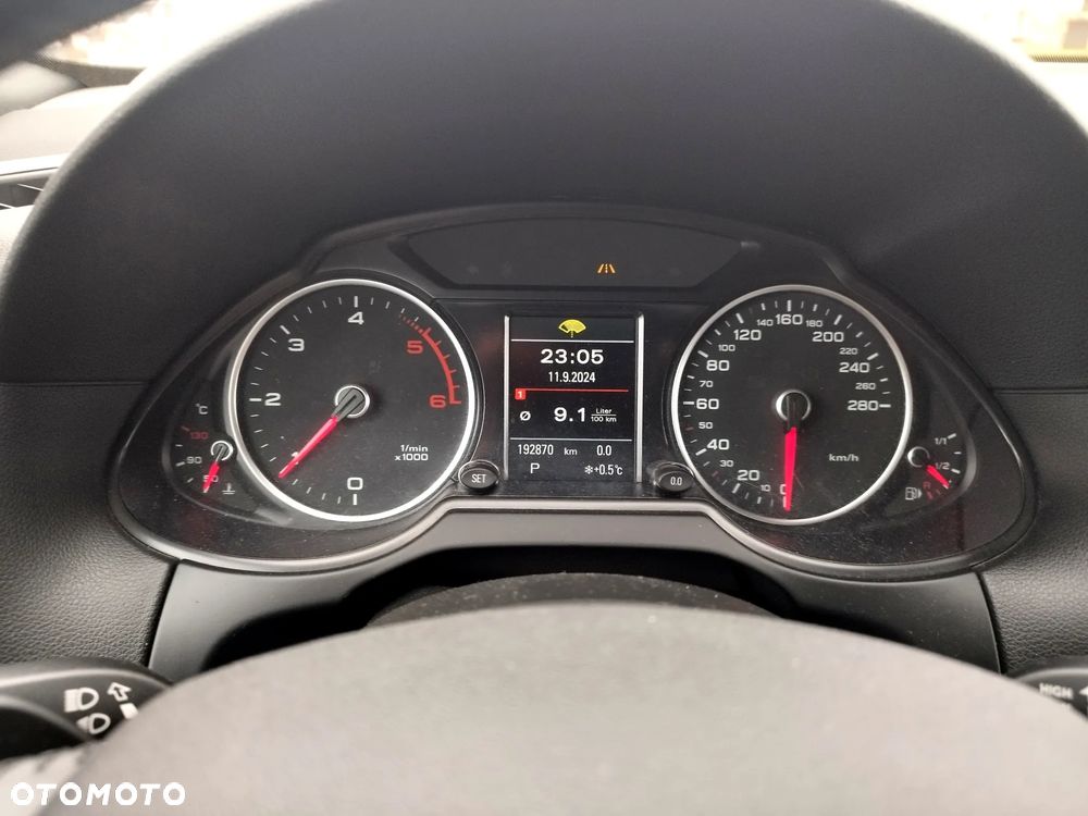 Audi Q5 2.0 TDI quattro S tronic - 33