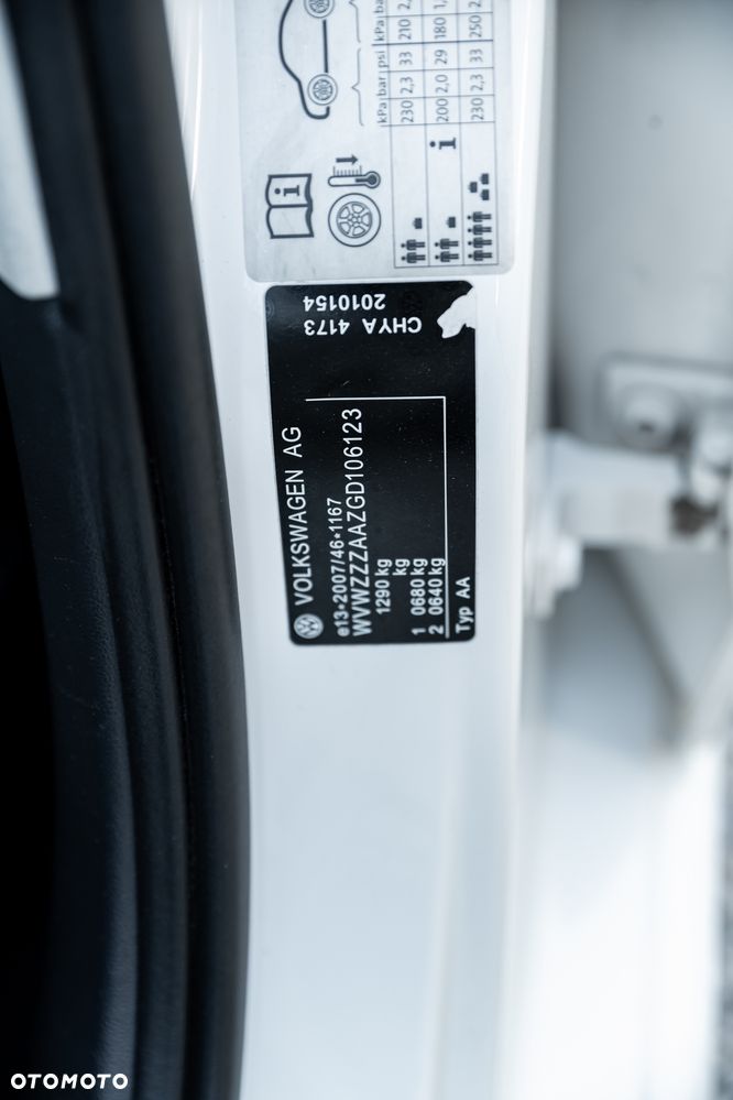Volkswagen up! 1.0 high - 17