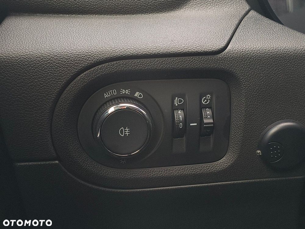 Opel Grandland X 1.2 T Enjoy S&S - 26