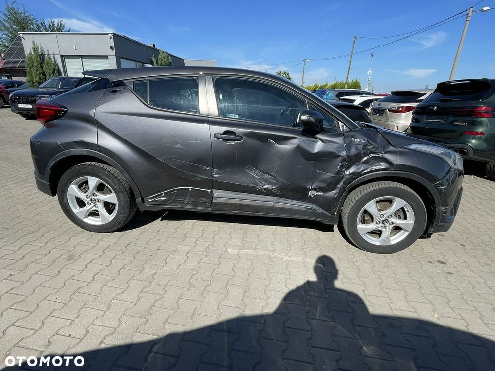 Toyota C-HR - 8