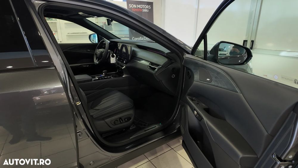 Lexus Seria RX - 15