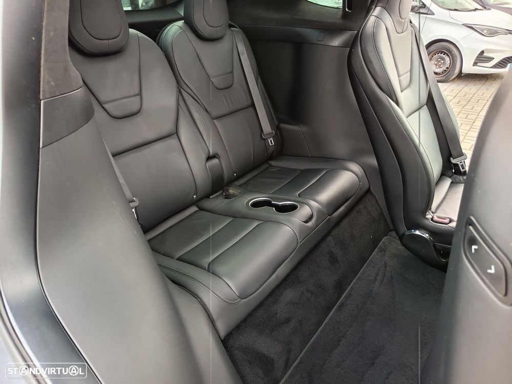 Tesla Model X 100D - 20