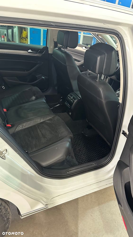 Volkswagen Passat 2.0 TDI BMT 4Mot Highline DSG - 10