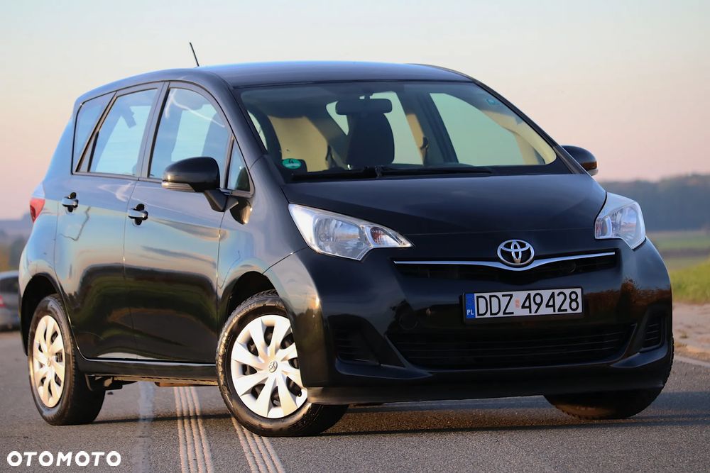 Toyota Verso S 1.33 Premium - 1
