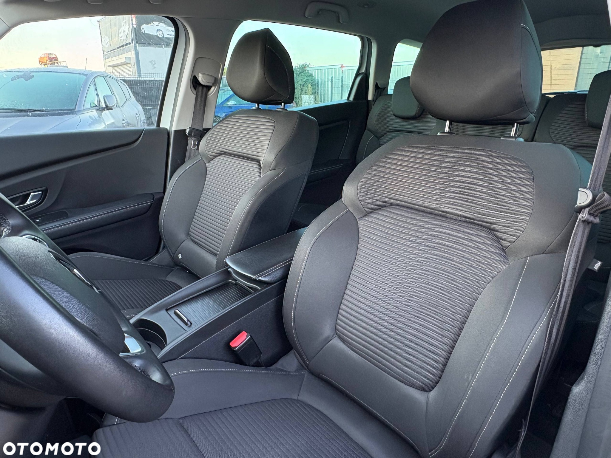 Renault Scenic 1.7 Blue dCi Zen - 15
