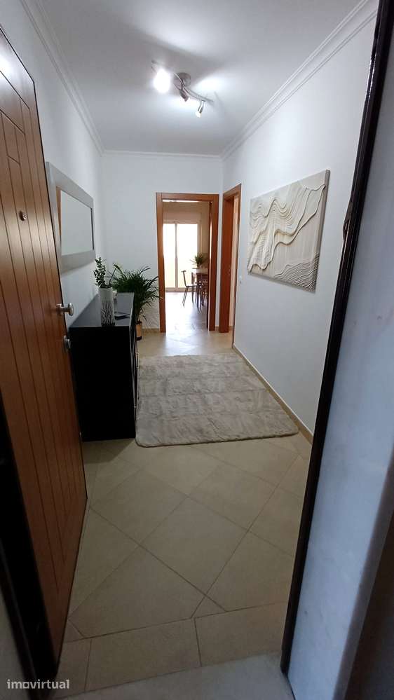 T2 em condomínio fechado com piscina e garagem | Carregado - Grande imagem: 5/25