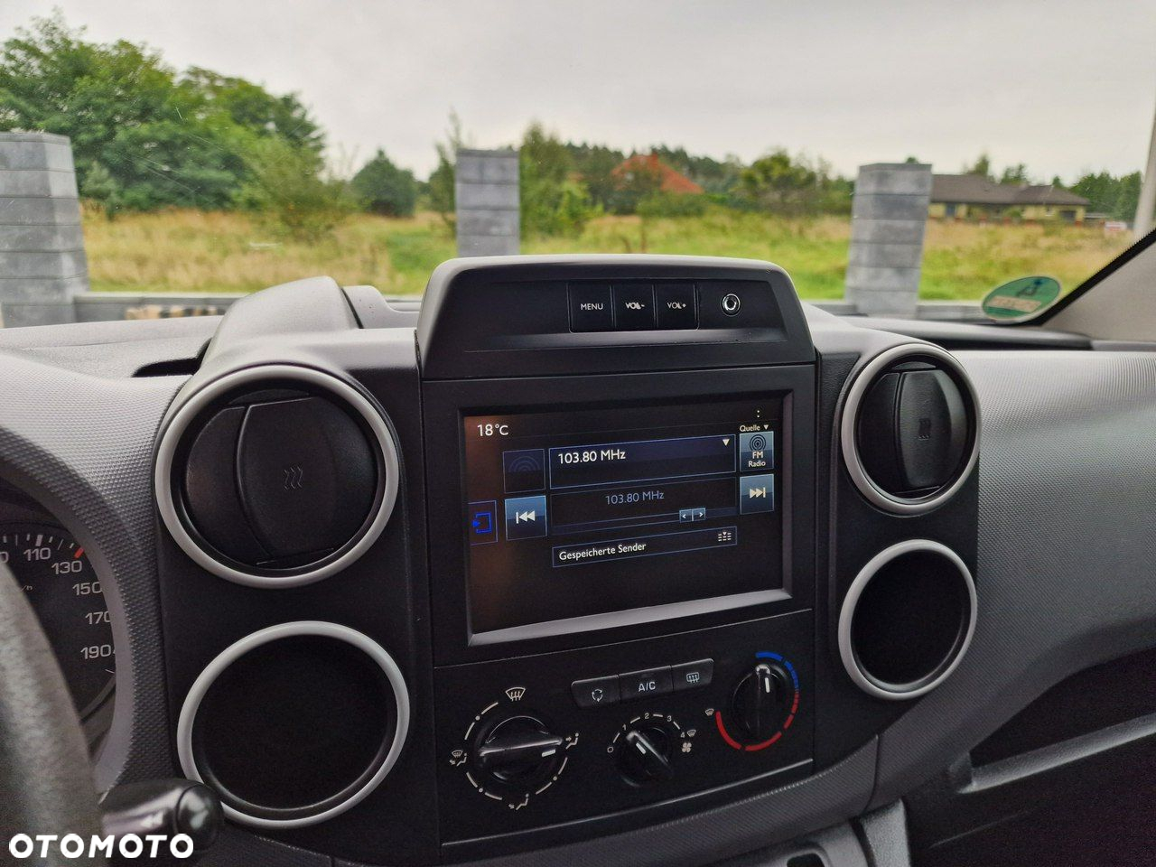 Peugeot Partner - 8
