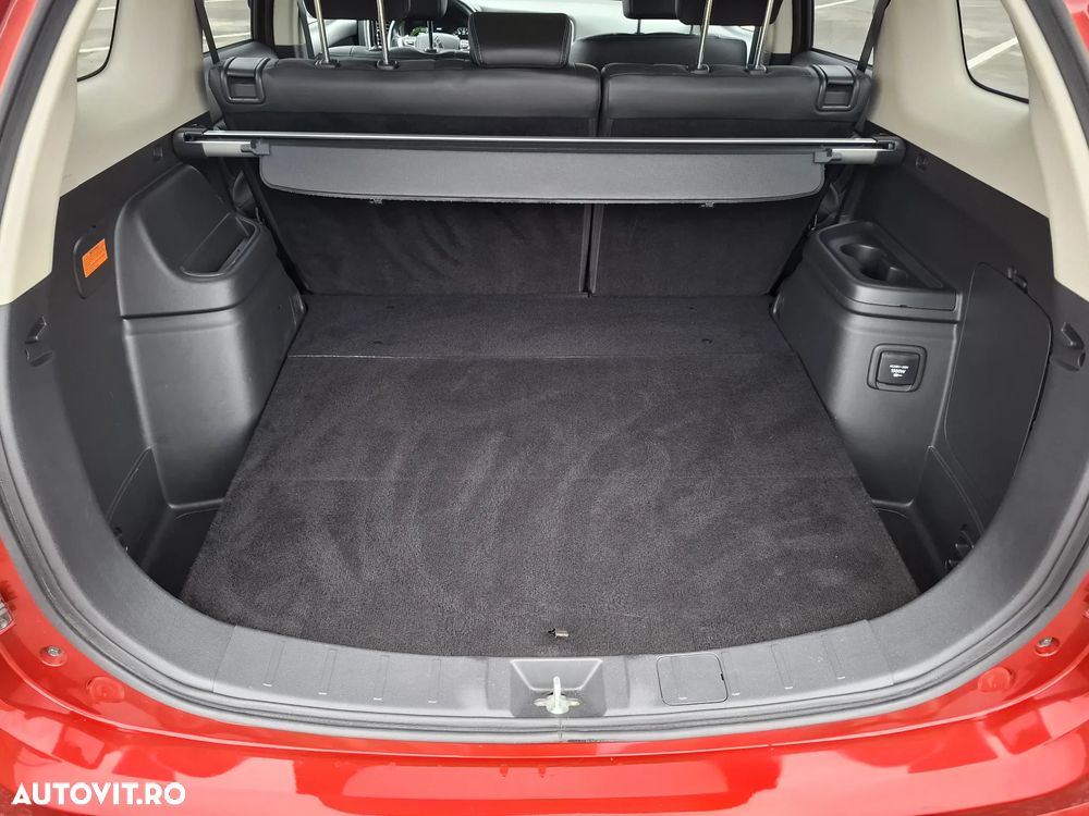 Mitsubishi Outlander PHEV 2.4 L 4X4 Instyle+ - 11